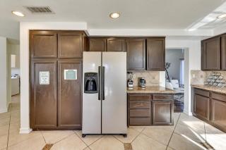 Lake Elsinore Home with Pool - 44 Mi to Disneyland! - Lake Elsinore - 1