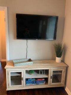 *3 blocks from AT&T Stadium* 2 bedroom-sleeps 6 - Arlington - 7