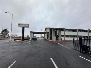 Desert Sands Inn & Suites - Albuquerque - 7