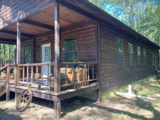 Triple Oaks Bunkhouse - Broken Bow - 3