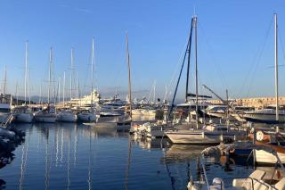 Studio - Vieille ville - 7mn Plage - 2mn Restaurant Musée Commerce - Antibes - 2