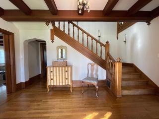 Timeless Tudor w/ Game Room, Pool Table & Hot Tub - San Jose - 7