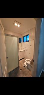 Home is where the heart is. Spacious 5 bedroom 2 storey home. - Guildford - 3