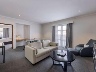 Sofitel Queenstown Hotel & Spa - Queenstown - 1