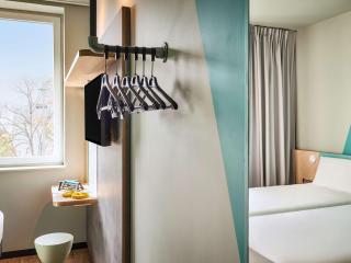 Hôtel Ibis Budget Nantes Ouest Atlantis Couëron - Couëron - 1
