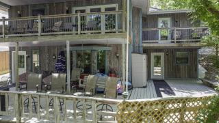 6bedrooms, ramp boat dock slips water toys, nice cove area - Linn Creek - 3