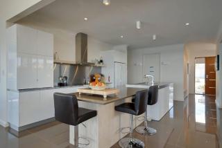 Luxury Accommodation with Breathtaking Sea Views - Port Elliot - 4