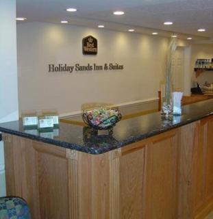 Best Western Plus Holiday Sands Inn & Suites - Norfolk - 8