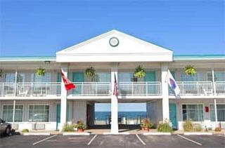 Best Western Plus Holiday Sands Inn & Suites - Norfolk - 6