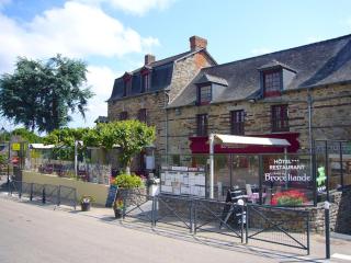 Logis Hotel, restaurant et spa Le Relais De Broceliande - Paimpont - 4