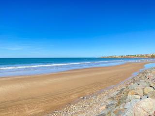 Maison Familiale Idéale : Proche Mer et Centre, Calme, Terrasse, 8 Pers, WiFi, Garage - FR-1-231-275 - 2