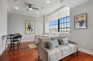 Magnificent Studio W Rooftop Pool - Philadelphia - 5