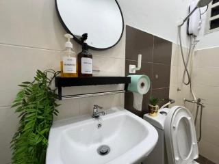 DeMUJI 4BR 10PAX 3Min to ECM KCM, PS4 - Kuantan - 2
