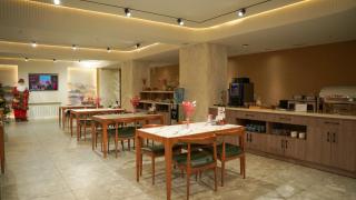 Saraishyq Hotel - Almaty - 1