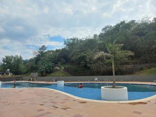 Moderno apartamento cerca a la naturaleza - Villeta - 9