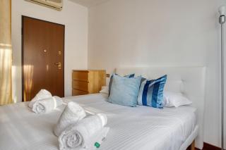 JOIVY Spacious flat, excellent city centre access - Milan - 8