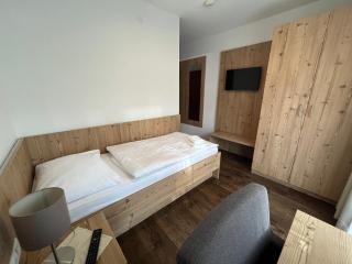 Pension Alpina - Obsteig - 1