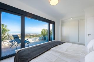 Modern Marbella Villa, Pool, Ocean & Mountain View - La Mairena - 5