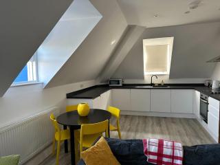 2Bed - FreeParking - Laundry - 30MinToLondon - Chelmsford - 2