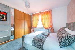 *RC98BL* For your most relaxed & Cosy stay + Free Parking + Free Fast WiFi * - Farnley - 0