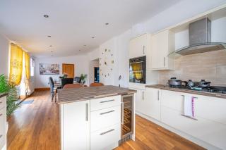 *RC98BL* For your most relaxed & Cosy stay + Free Parking + Free Fast WiFi * - Farnley - 8