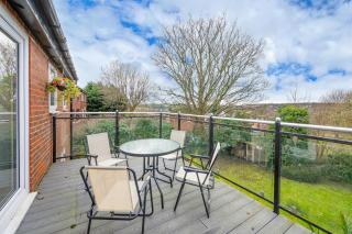 *RC98BL* For your most relaxed & Cosy stay + Free Parking + Free Fast WiFi * - Farnley - 7