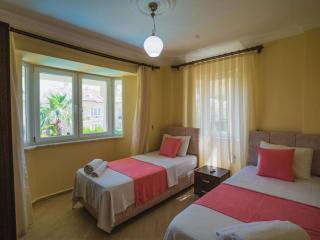 Çalışta Denize Sıfır 8 Kişilik Villa Pearl 7 - Fethiye - 9