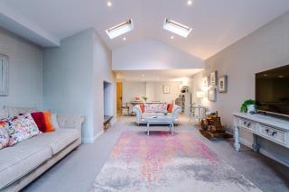 The Barn - Spacious & Luxurious 5 Bedroom - Perfect for Work Teams or Families - 8