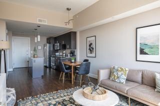 Reston 2br w pool gym nr dining drinks WDC-830 - 8