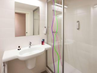 Hotel Ibis Styles Lleida Torrefarrera - Lleida - 1