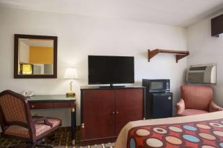 Brookville Inn - Brookville - 2
