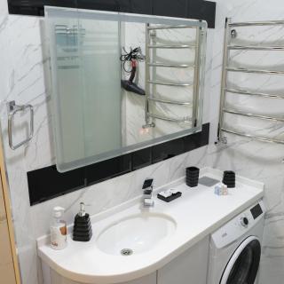 Iris Apartments A - 1