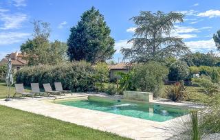 Nice Home In Saint-Christoly-De-Blaye - 2