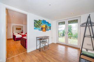 *RE98BL* For your most relaxed & Cosy stay + Free Parking + Free Fast WiFi * - Farnley - 2