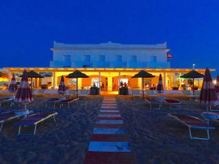 Albergo Diomedee Rooms on the Beach - 0