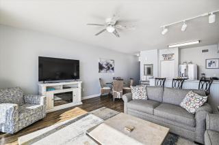 Shores of Panama 630-1BdBunks, Sleeps 6, Beach Front! Free Fun! Reserved Parking Space condo - 1