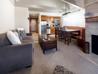 Slope-Side Serenity Ski-In Ski-Out Gem with Pool - Park City - 5