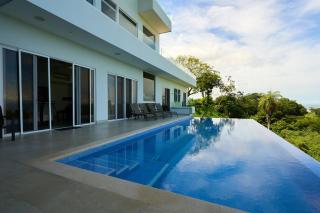 Luxury Hillside Estate at Nativa Resort - Jacó - 8