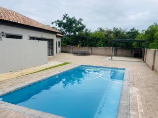 Bela Waterfront Villa - Bela-Bela - 5