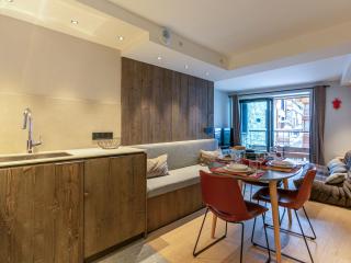 Cocon chaleureux avec Wifi, garage et accès direct aux pistes dans résidence neuve à Val-d'Isère - FR-1-694-326 - 6