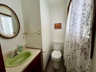 Wagner Creek Hideaway - 6