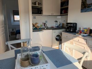 TOUT A PIED ! T2 25m2 - Parking privé - Wifi - Larmor-Plage - 3