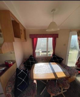 Lovely 8 Berth Caravan In Skegness With Free Wi-Fi, Ref 96023D - Skegness - 8