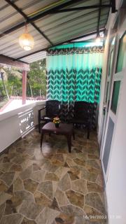 Green House, Upstairs Apartment - 8