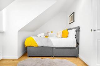 Spacious, Cosy Townhouse for up to 9 guests, in City Centre with Allocated Parking! - Birmingham - 3