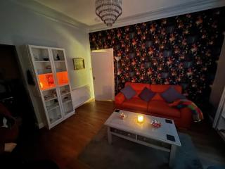 Edinburgh TWO BEDROOM apartment with free side street parking 24 hours - Edimburgo - 2