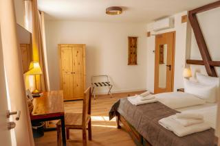 Landhotel Engel & Kreuz - 8