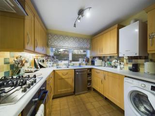 Bliss Nest Two Bed Central Wi-Fi Garden - - 6