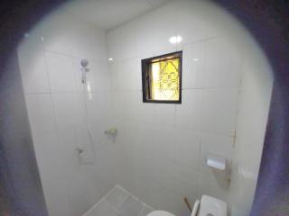 Apartment-Sleeps2-Parking-PetFriendly - - 7