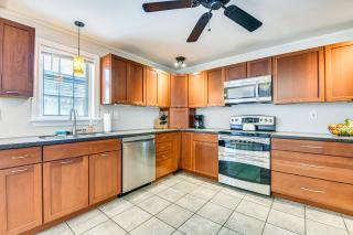 Spacious Family Home with Deck and Yard 5 Mi to Stowe - 5